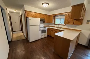 607 W 4th St, Litchfield, MN 55355 - Photo 2