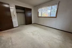 607 W 4th St, Litchfield, MN 55355 - Photo 8