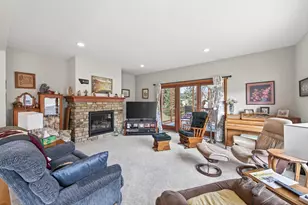 2021 Goodview Ave N, Oakdale, MN 55128 - Photo 8