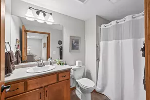 2021 Goodview Ave N, Oakdale, MN 55128 - Photo 22