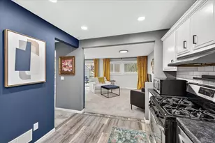 8928 Neill Lake Rd, Eden Prairie, MN 55347 - Photo 12