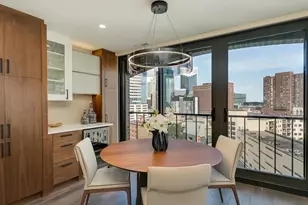 1201 Yale Pl, Minneapolis, MN 55403 - Photo 10