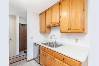 4101 Parklawn Avenue #130, Edina, MN 55435 - Photo 10