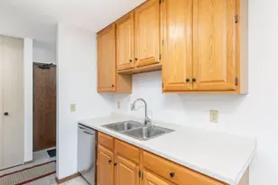 4101 Parklawn Ave, Edina, MN 55435 - Photo 10