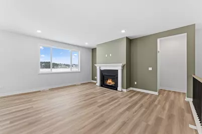 1561 Creekwood Dr, New Richmond, WI 54017 - Photo 22