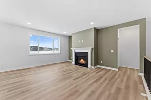 1561 Creekwood Dr, New Richmond, WI 54017 - Photo 22