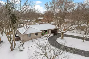 16201 Hillcrest Ln, Eden Prairie, MN 55346 - Photo 66