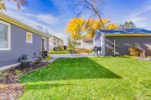 112514 Washington Ln, Chaska, MN 55318 - Photo 44