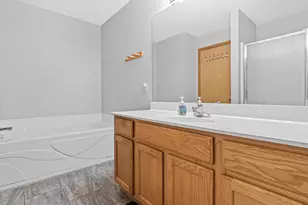 2123 Agate Curve, Shakopee, MN 55379 - Photo 20