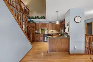 11413 Bren Rd, Minnetonka, MN 55343 - Photo 6