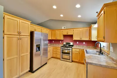 6346 Cape West Court, Saint Cloud, MN 56303 - Photo 12