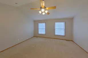 10071 Raleigh Ct, Woodbury, MN 55129 - Photo 8