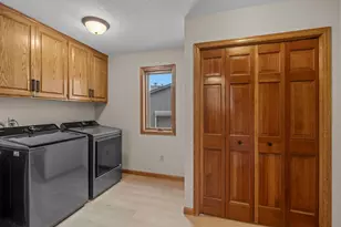 4550 Evergreen Dr, Vadnais Heights, MN 55127 - Photo 16