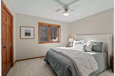 4550 Evergreen Drive, Vadnais Heights, MN 55127 - Photo 24