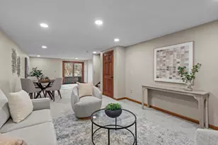 4550 Evergreen Dr, Vadnais Heights, MN 55127 - Photo 28