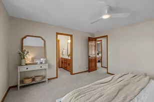 4550 Evergreen Dr, Vadnais Heights, MN 55127 - Photo 18