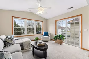 826 Roundhouse St, Shakopee, MN 55379 - Photo 10