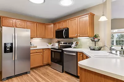 826 Roundhouse Street, Shakopee, MN 55379 - Photo 16