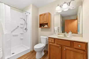 826 Roundhouse St, Shakopee, MN 55379 - Photo 28