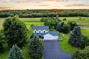 35210 Lily St NW, Cambridge, MN 55008 - Photo 32