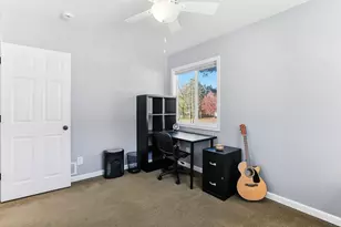 2390 Cohansey Blvd, Roseville, MN 55113 - Photo 20