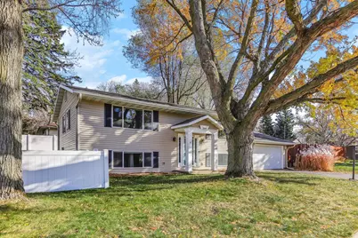 2390 Cohansey Boulevard, Roseville, MN 55113 - Photo 8