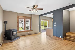 37 5th St SE, Wells, MN 56097 - Photo 6