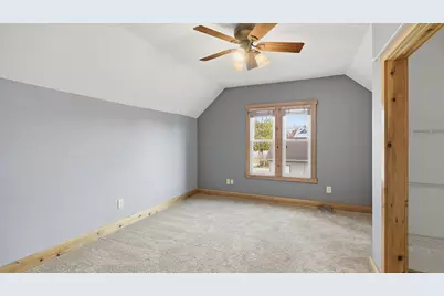 37 5th Street SE, Wells, MN 56097 - Photo 12