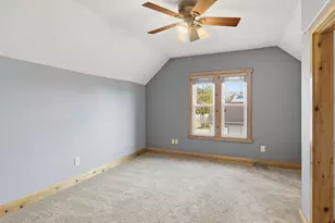 37 5th St SE, Wells, MN 56097 - Photo 12