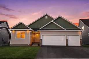 7329 Agate Trl, Inver Grove Heights, MN 55077 - Photo 1