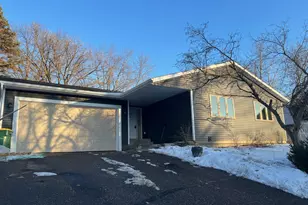 602 Prairie Dr N, Hudson, WI 54016 - Photo 1