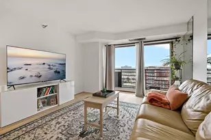 66 9th St E, Saint Paul, MN 55101 - Photo 2