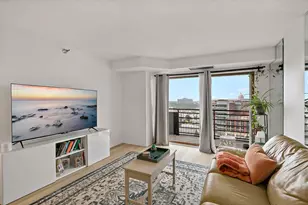 66 9th St E, Saint Paul, MN 55101 - Photo 10