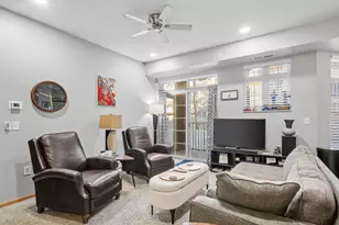 2550 38th Ave NE, Saint Paul, MN 55421 - Photo 6