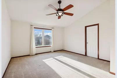 528 Sutherland Drive, Woodbury, MN 55129 - Photo 34