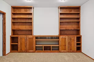 528 Sutherland Dr, Woodbury, MN 55129 - Photo 40