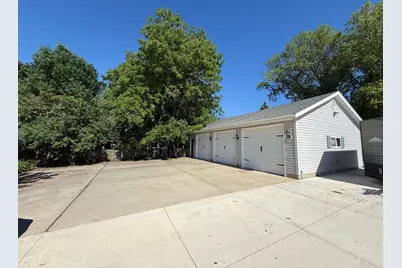 5134 E Eagle Lake Road, Willmar, MN 56201 - Photo 4