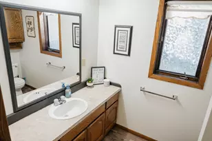 220 E Christina St, Fairmont, MN 56031 - Photo 34