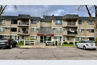 4009 Heritage Hills Drive #108, Bloomington, MN 55437 - Photo 2