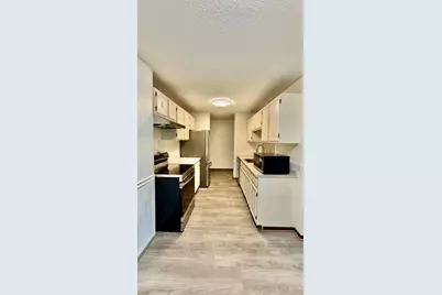 4009 Heritage Hills Drive #108, Bloomington, MN 55437 - Photo 6