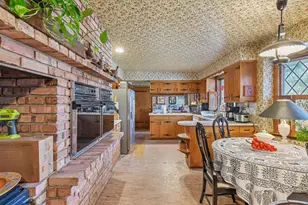 5536 St Johns Ave, Edina, MN 55424 - Photo 10
