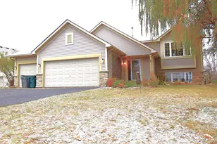 1113 N Cheyenne St, Roberts, WI 54023 - Photo 1