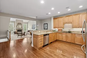 4902 Steeplechase Ct, Eagan, MN 55122 - Photo 6