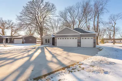2702 Park Avenue NW, Faribault, MN 55021 - Photo 4