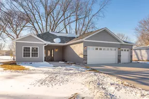 2702 Park Ave NW, Faribault, MN 55021 - Photo 2
