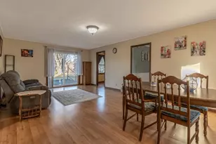 711 E Blue Earth St, Lake Crystal, MN 56055 - Photo 2