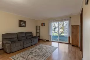 711 E Blue Earth St, Lake Crystal, MN 56055 - Photo 4