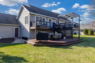 1401 Lloyd Ln, Saint Peter, MN 56082 - Photo 40