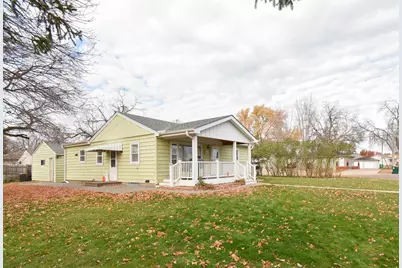 4651 Colorado Avenue N, Crystal, MN 55422 - Photo 2