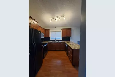 9007 Hampshire Avenue N, Brooklyn Park, MN 55445 - Photo 14